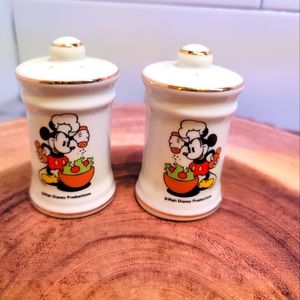 Mickey Mouse salt and pepper Shakers